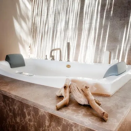 Masseria Le Fabriche 4* Maruggio