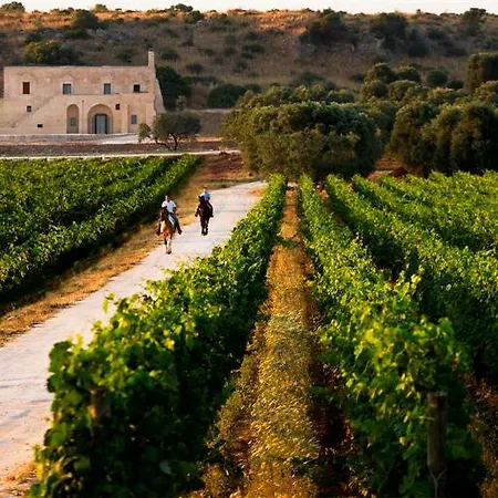 Hotel Masseria Le Fabriche